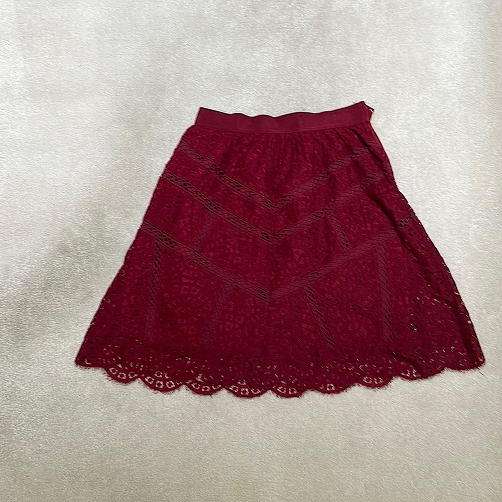 Ann Taylor rich red lace lined A-line skirt